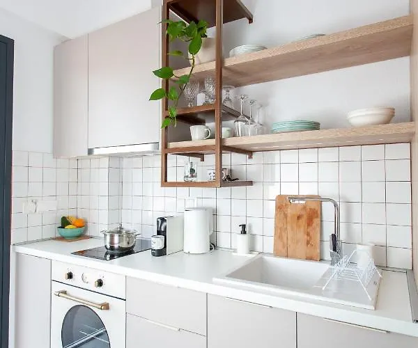 Aella Apartment