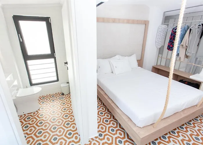 Aella Apartment *